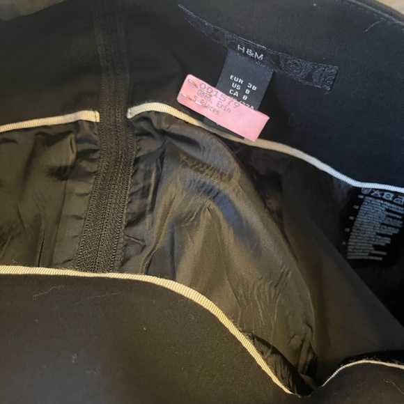 H & M Black Skirt - Picture 7 of 9